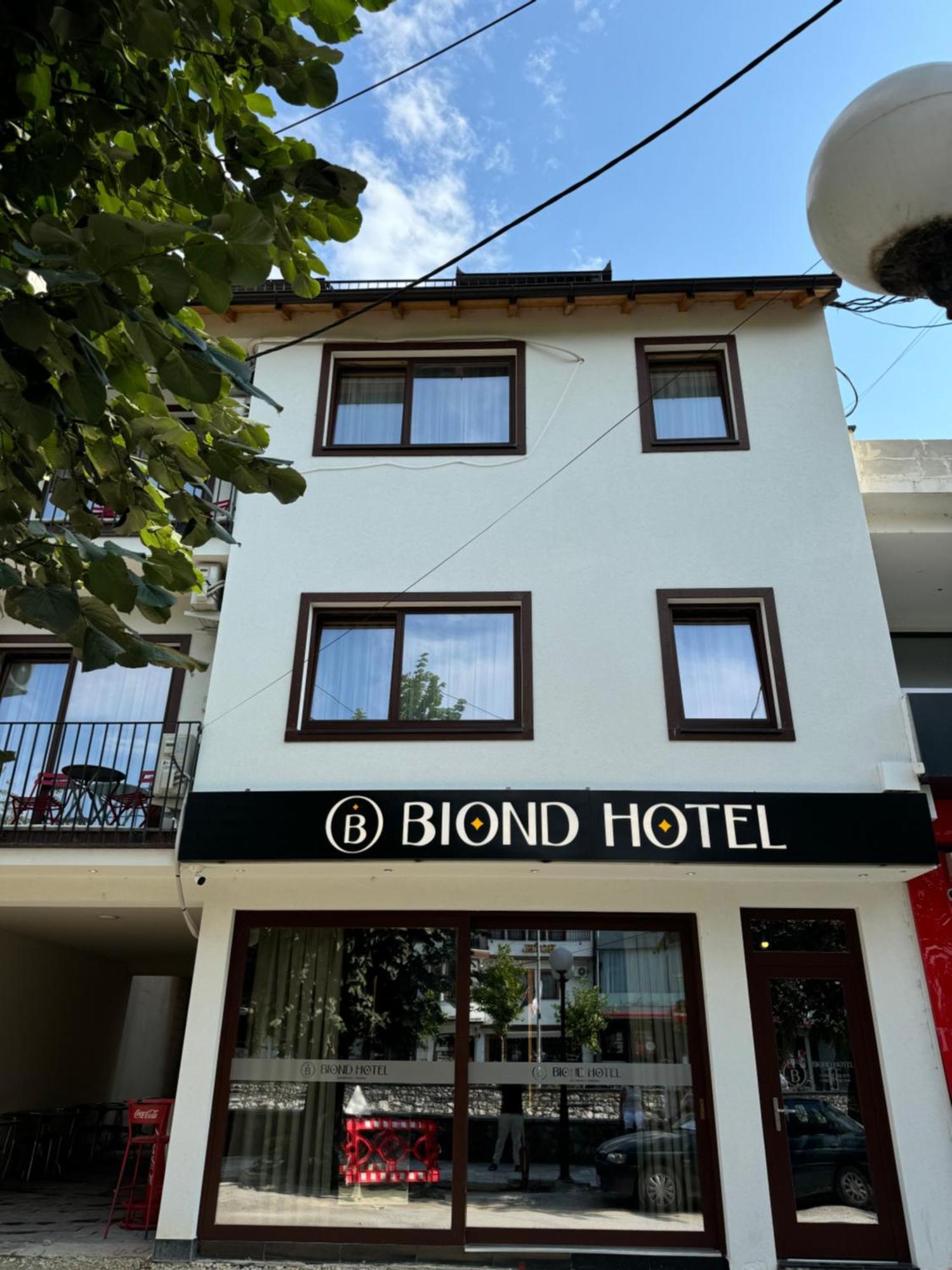 Biond Hotel Призрен Екстериор снимка