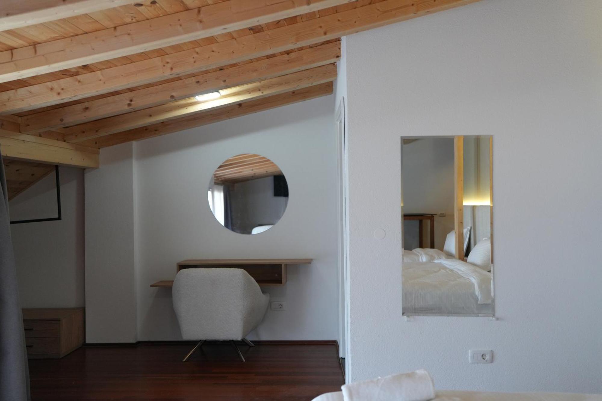 Biond Hotel Призрен Екстериор снимка
