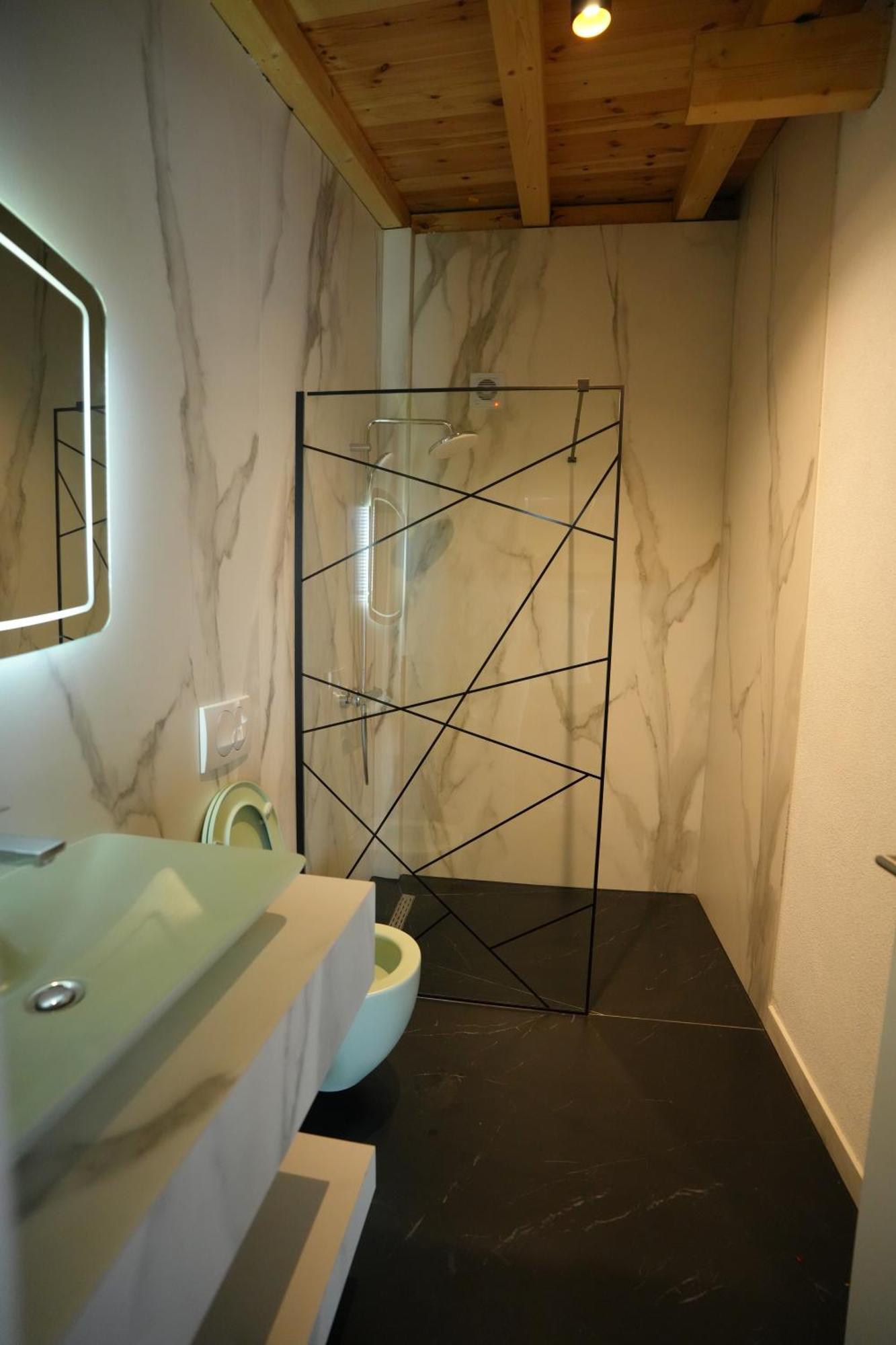 Biond Hotel Призрен Екстериор снимка