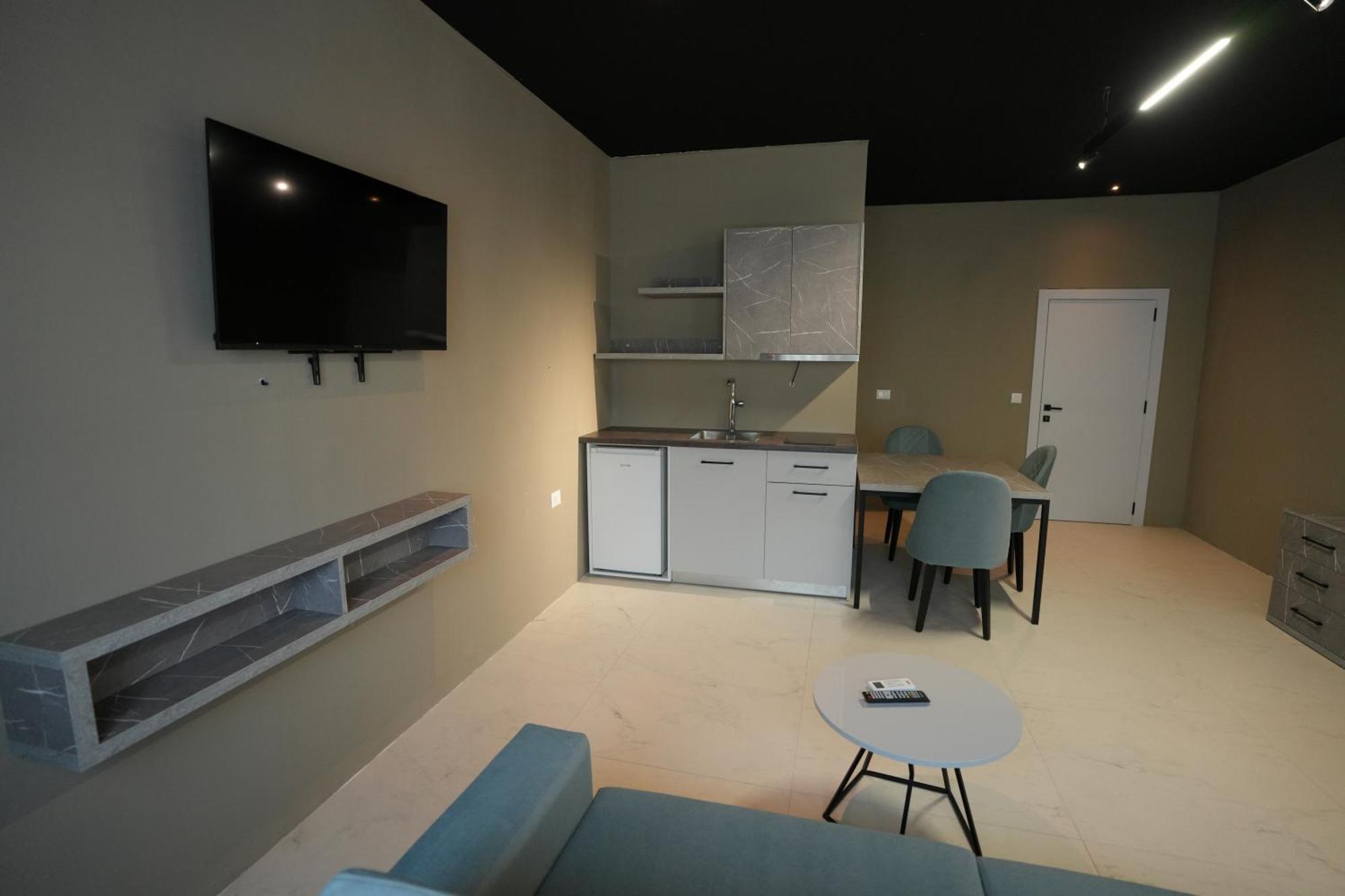 Biond Hotel Призрен Екстериор снимка